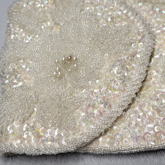 Gorgeous Vintage Beaded Sequined Formal Clutch Purse - Picture 8 of 16